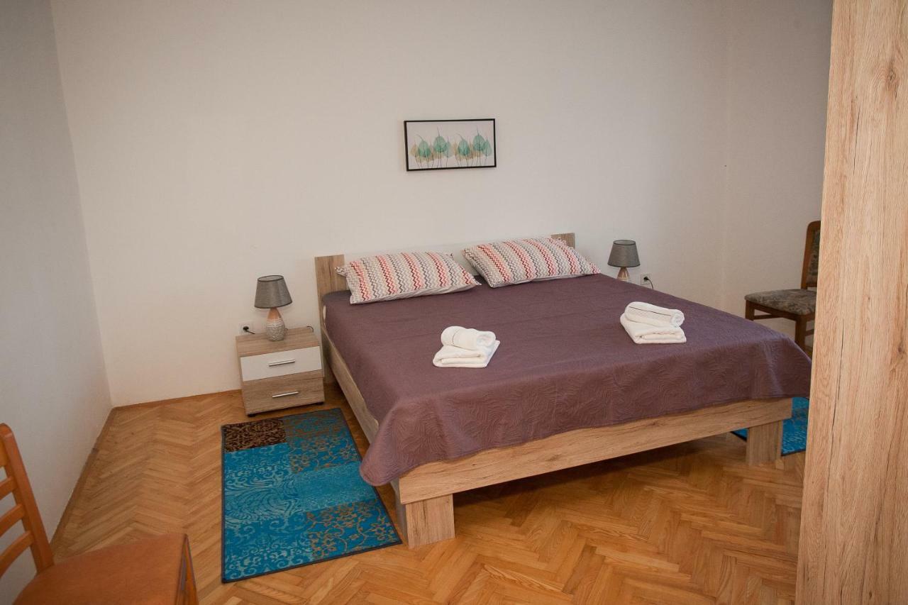 Apartman Ana Radovin ภายนอก รูปภาพ