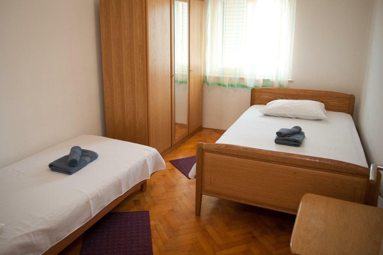 Apartman Ana Radovin ภายนอก รูปภาพ