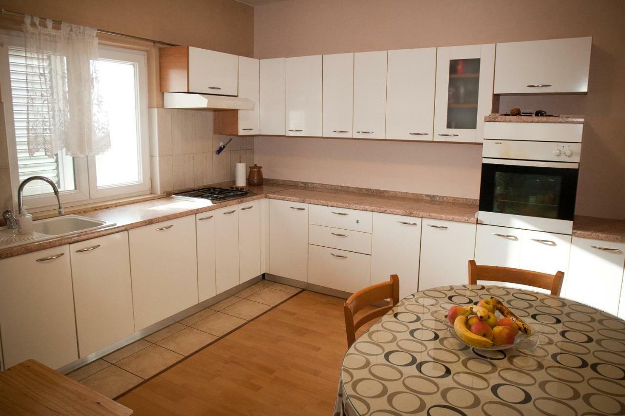 Apartman Ana Radovin ภายนอก รูปภาพ